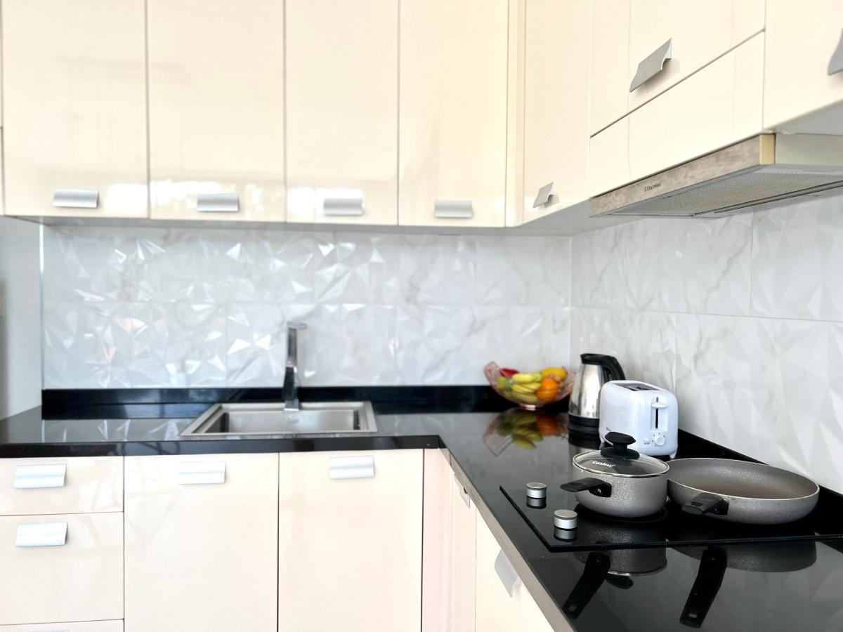 Icon Park Phuket Condo Exterior photo